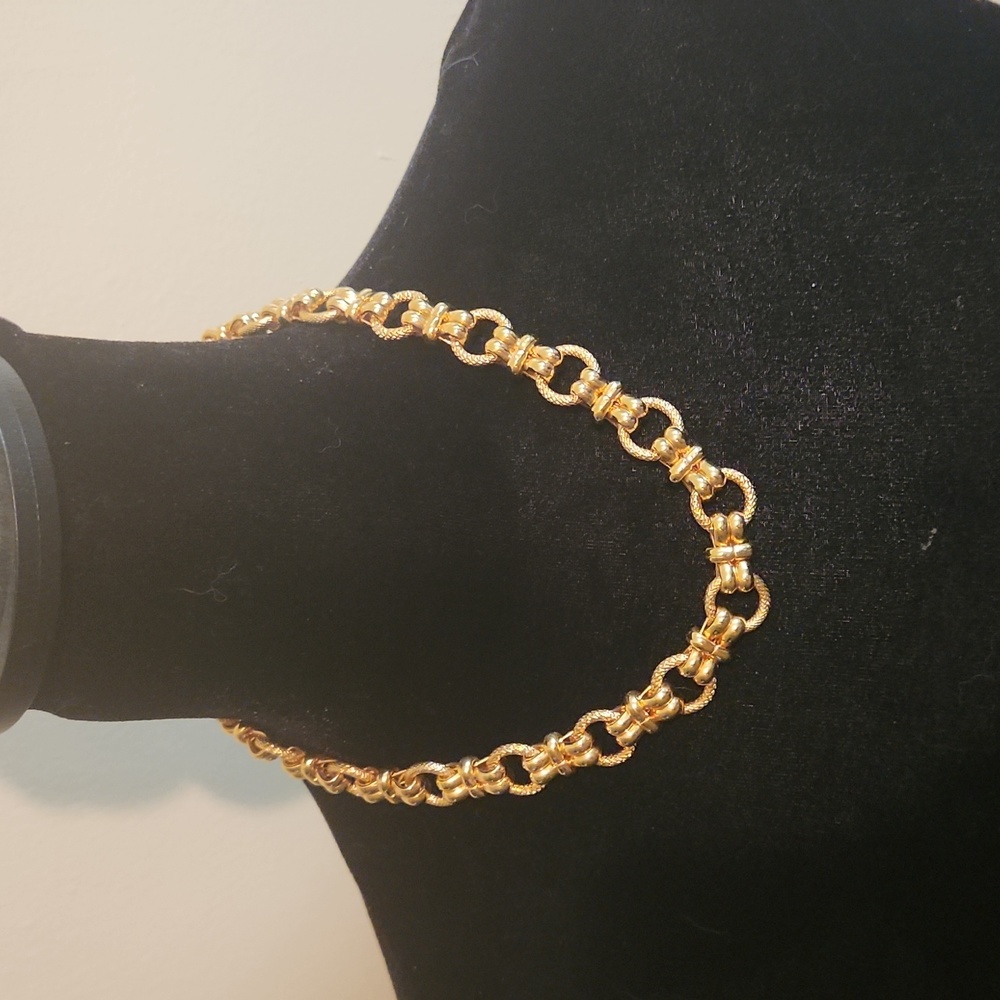 Napier gold plated chunky chain necklace.